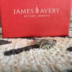 James Avery Mama Bear Size 9